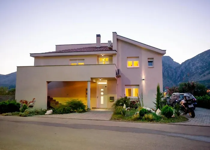 Villa Mir